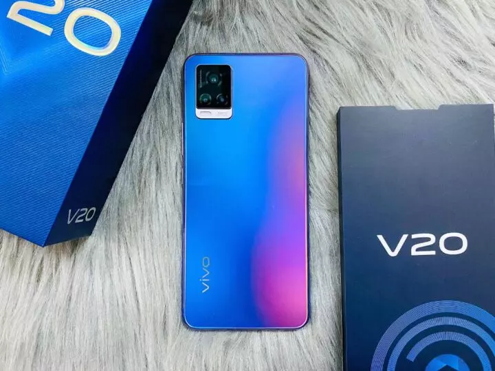 Vivo V20 - Điện thoại cấu hình mạnh, hiệu năng ấn tượng.